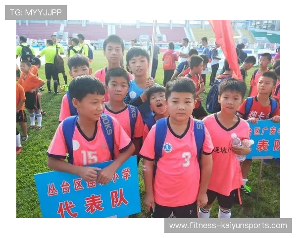 褚磊足球队球员号码揭秘他在场上的角色与贡献分析